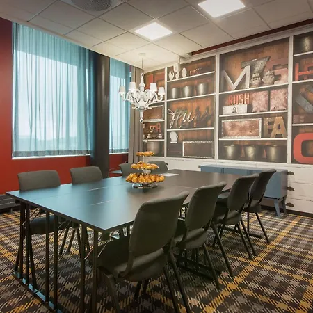 Scandic Flesland Airport Ξενοδοχείο 4*