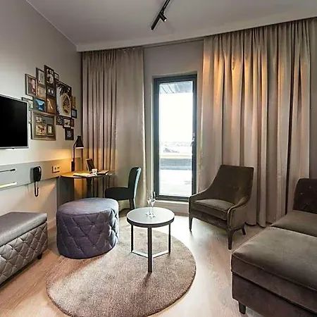 Ξενοδοχείο Scandic Flesland Airport 4*